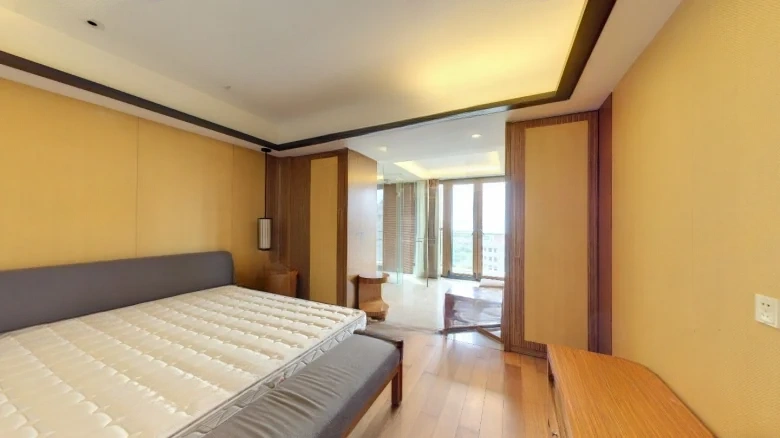 Half Mountain Peninsula - View 2