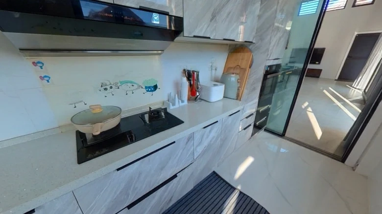 Ten Miles of Jiangnan Scenery - View 11