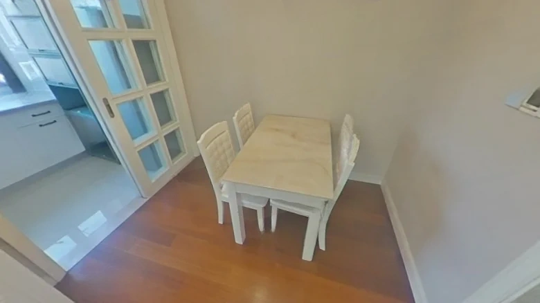 Rongshuo Riverfront City Water Lavender轩lantern in this case doesn't directly translate as a common English word but is kept to maintain the style of a place or building name. Thus, it can be presented as - View 6