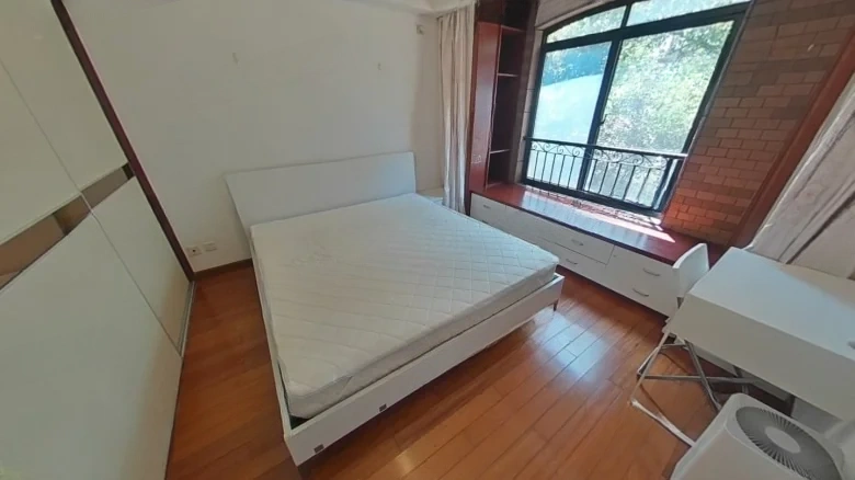 Baishang Bay Apartment - View 2