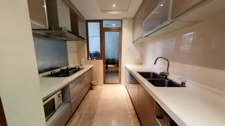 Square Circle Moon Island Mansion - View 10