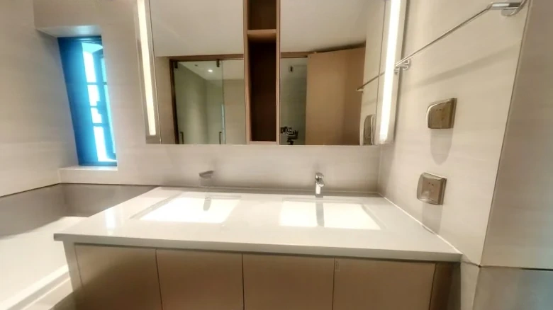 Nessus Island U6 - View 30