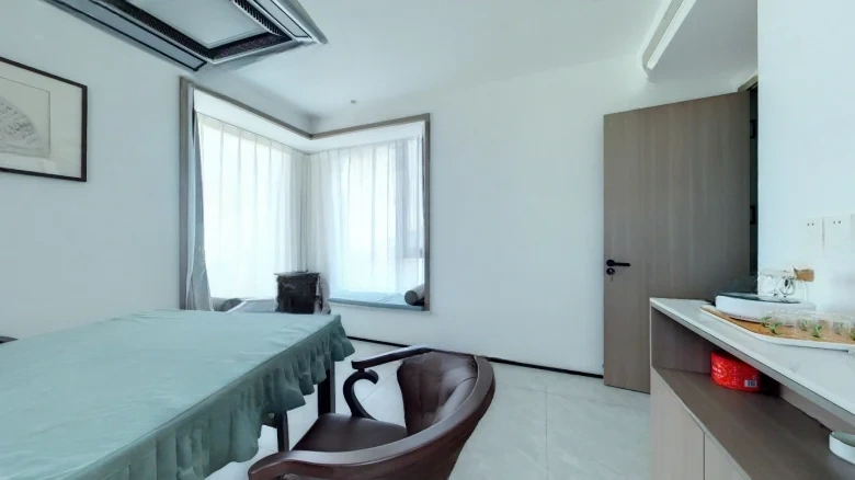 Wellesley Avenue - View 5