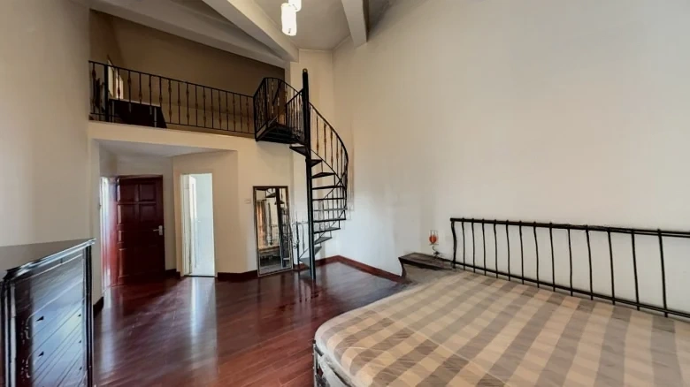 Hundred Blossom City Mansion - View 4