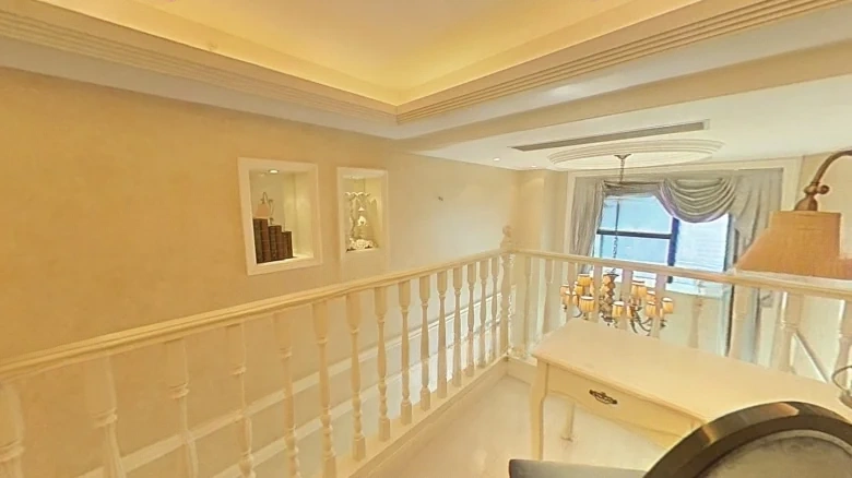 Junshang Golden Seat - View 6