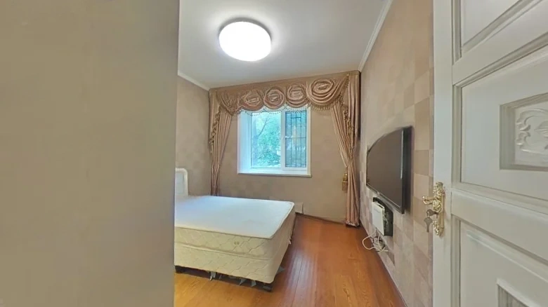 Silver City West Bank International District III - View 6