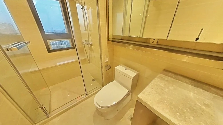 Platinum Delight Rhinoceros Lake - View 10