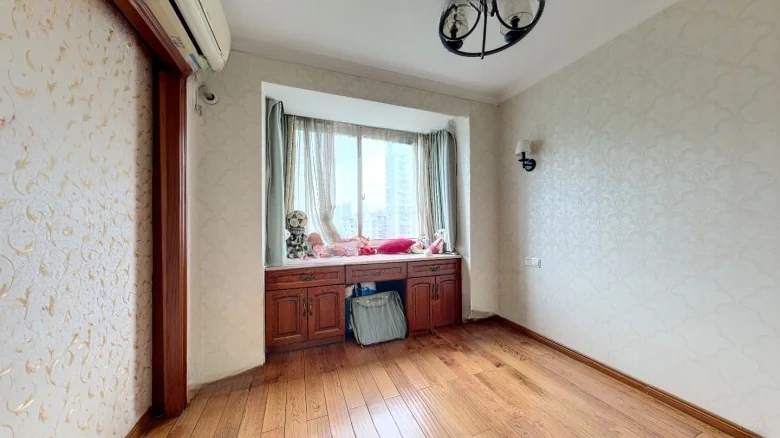 Seamoon Garden - View 2