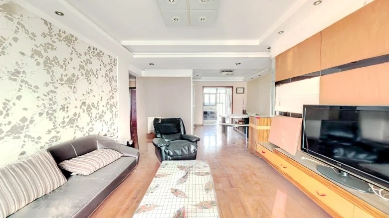 Elegant Residence Garden - View 4