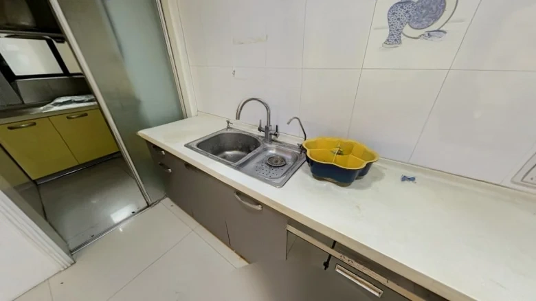 Central Plaza - View 9