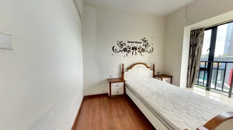 Pazhou Xin Village Apartment - View 2