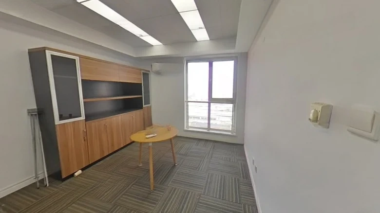 7080 Center Square - View 3