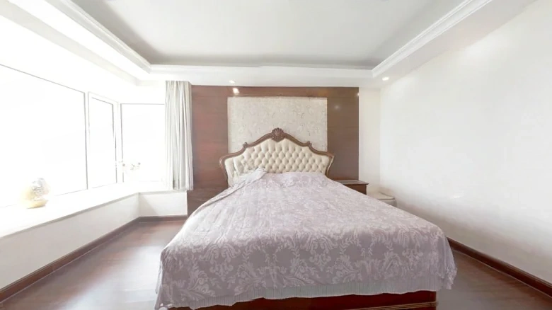 Imperial View New World - View 2