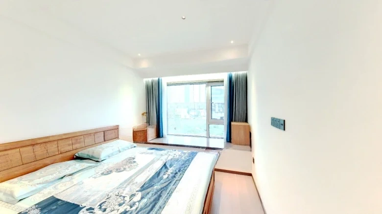 East District of Jinse Home by the River滨江金色家园东区翻译成英文专业名称时，可以表达为 - View 3