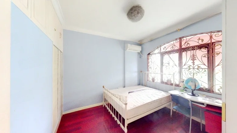 SilkandRibbon Silver Bay - View 3