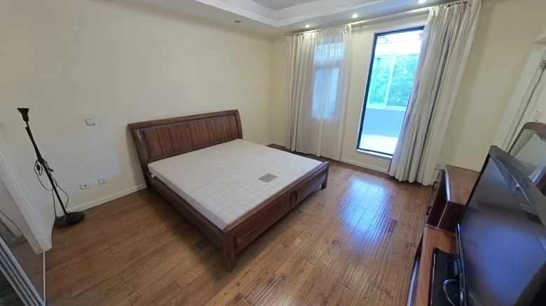 Zhonghai Imperial View Riviera Villa - View 4