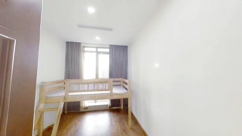 Zhongyin Crown International - View 4