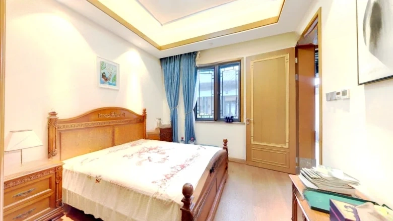 Green City Peach Blossom Spring - View 2