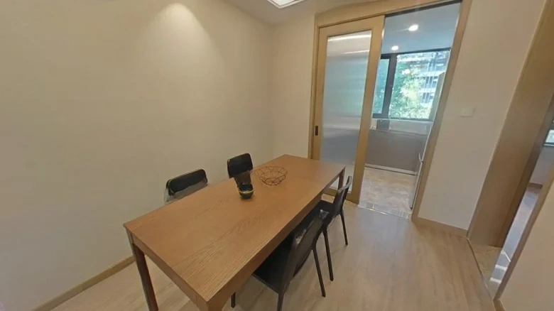 Green City Deep Blue - View 7