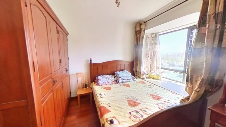 Jinketai Bridge Waterfront - View 3