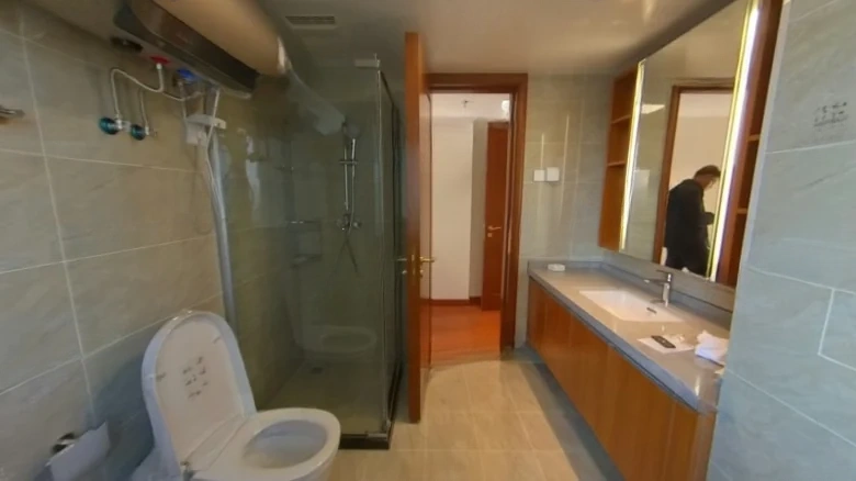 Peninsula Skyline - View 10