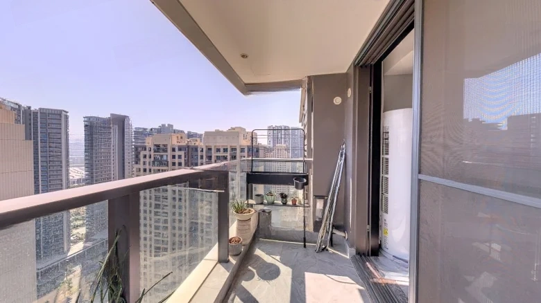 Polytery Pleasant Hall - View 12