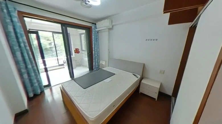 White Gold Coast - View 2