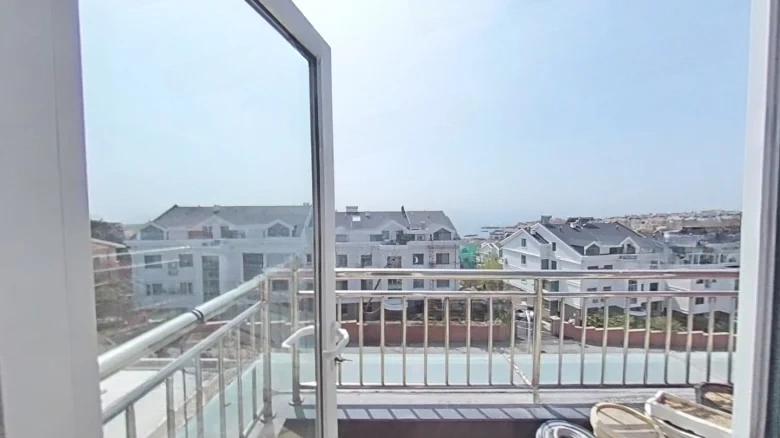 Ocean Retreat Verdant Court - View 13