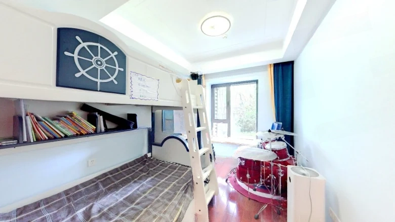 Arc de Triomphe - View 2