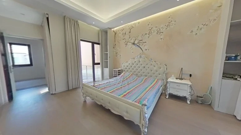 Saintyx Bay, Xiao Ping Island - View 2