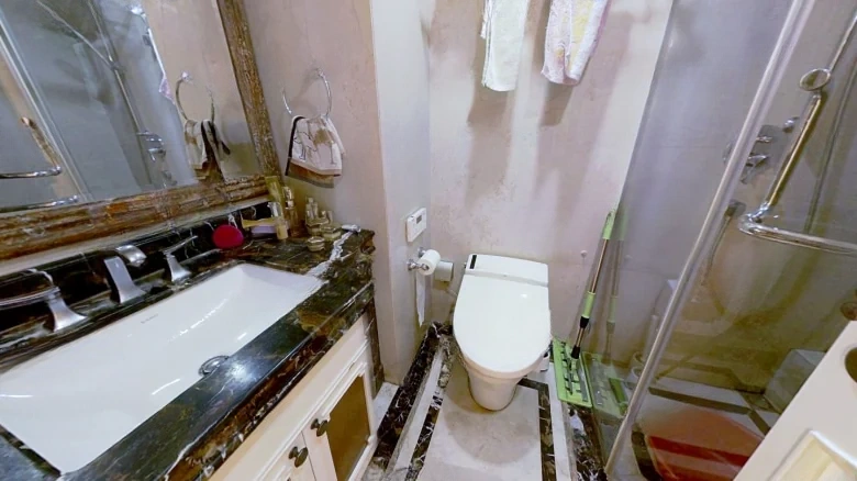 Cathay Pacific Residence - View 6