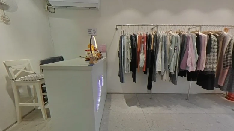 Black Stone Reef Square - View 4