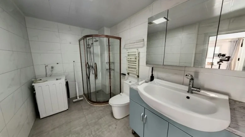 World Trade International Apartments - View 11