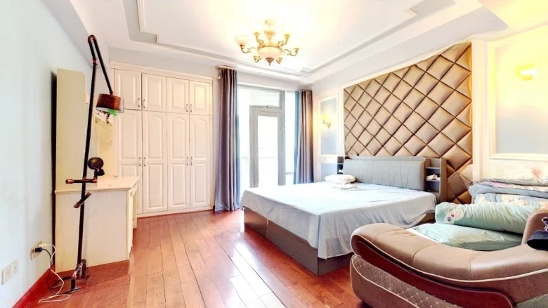 Lushan International Laperville - View 3