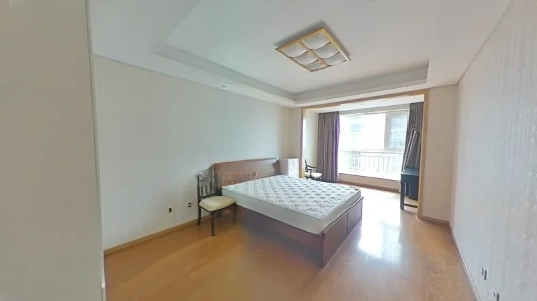 Lushang Shoufu - View 3