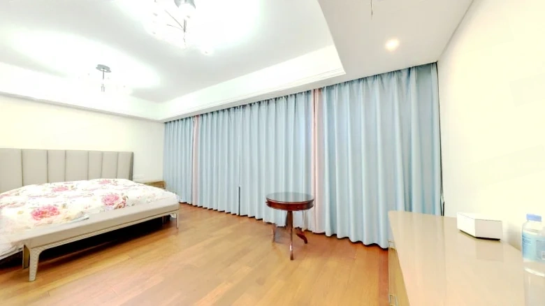 Man Yue Yu Qin Xuan - View 2