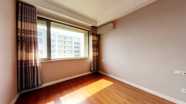 River Breeze Riverside - View 2