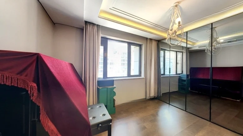 Zunyue Guanghua - View 5