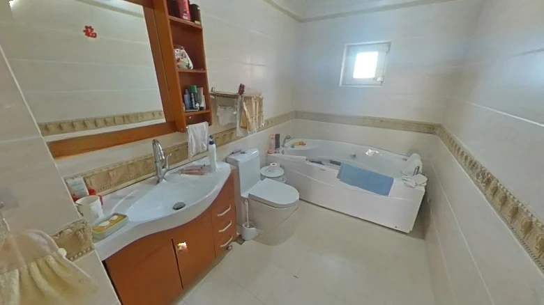 California Bungalow - View 13