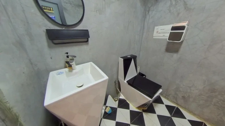 Wanke Lake Heart Island - View 15