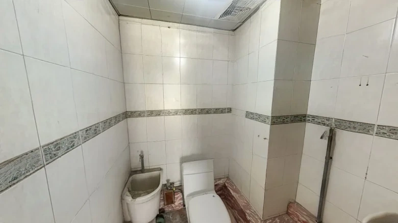 Yellow Tower Office Building - View 8