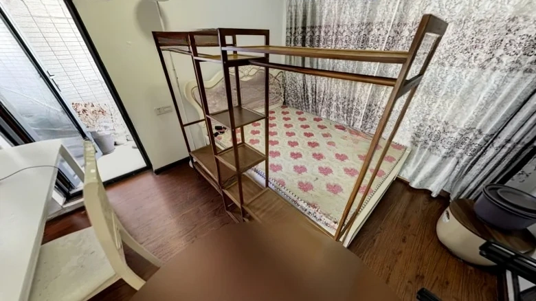 Golden Base Courtyard House - View 3