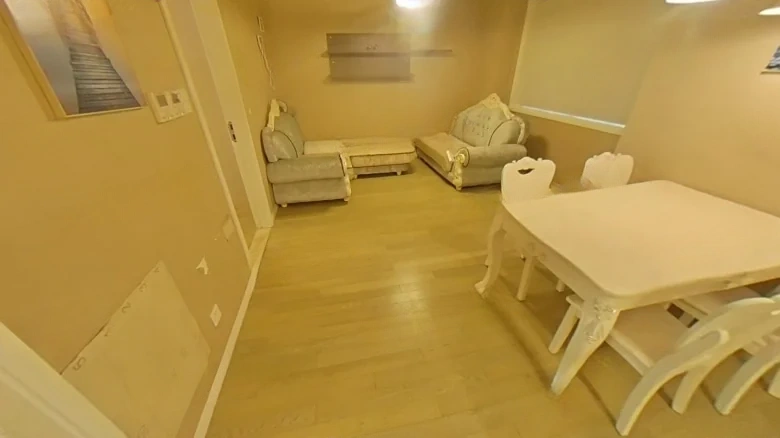 Hua Yuan Swan Castle - View 5