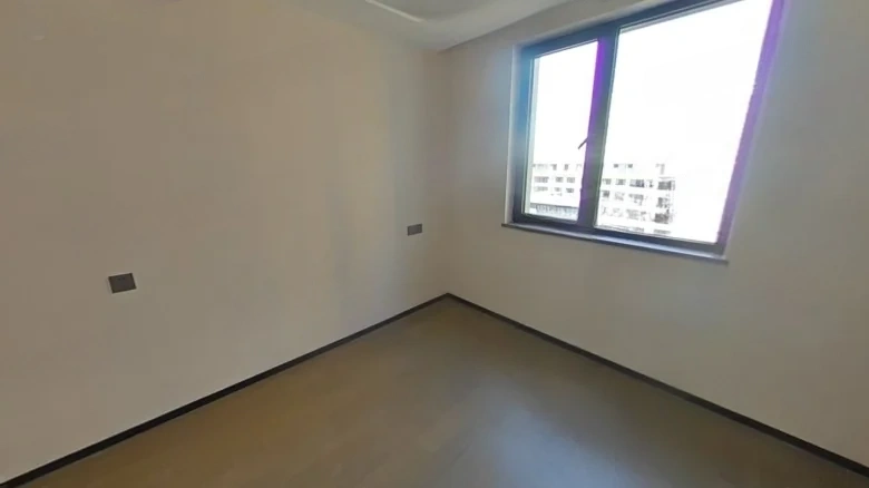 Lakeside Dragon Elegance - View 4