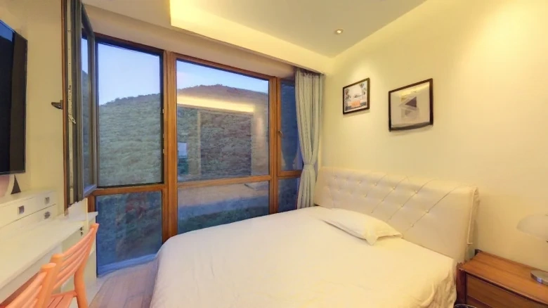 Half Mountain Peninsula Donghai Bay Phase III - View 3