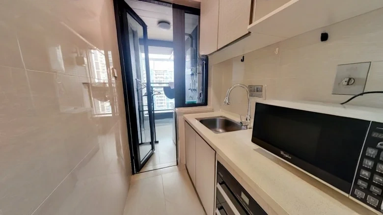 Poly Tianyue Apartment - View 4