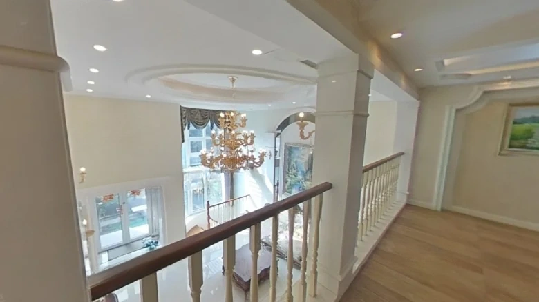 Merrill Town Lao Mountain - View 7