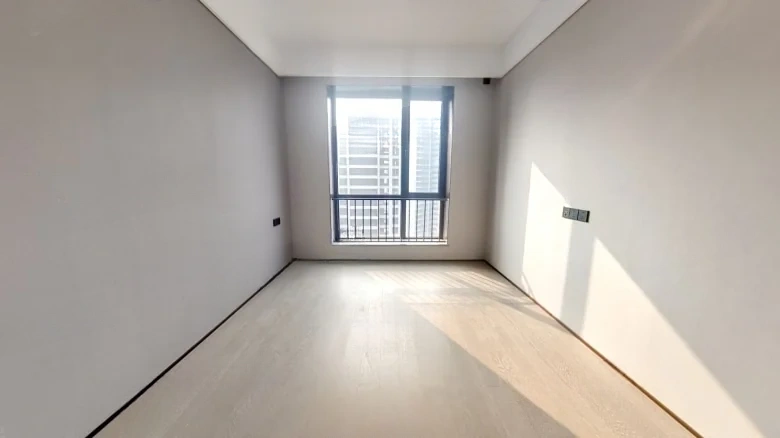 Poly Development Tianyue碧桂園天悅花园 would be translated differently based on the specific project name and developer. For - View 2