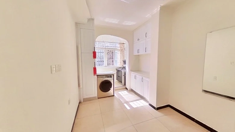 Shuǐduìzi East Road - View 4