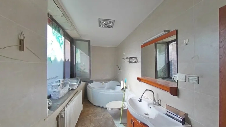 Rose Garden - View 16